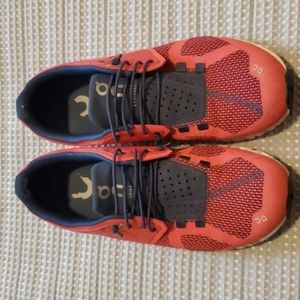 Coral/Navy ON Cloud shoes size 7